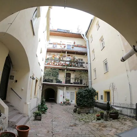 Downtown Μπρατισλάβα